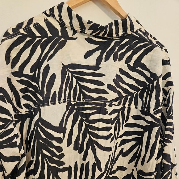 H&M Black and White Leaf Pattern Tunic - Picture 6 of 10